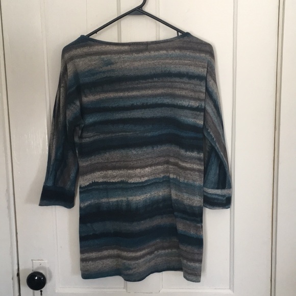 Long Mid-Sleeve Blouse - Picture 3 of 3